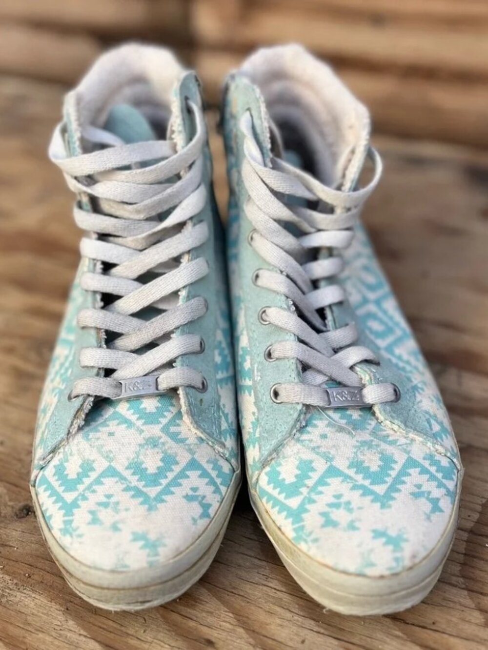 KIM & ZOZI | Hippie Bling Blue White Canvas & Suede Womens Hi Top Sneakers 9